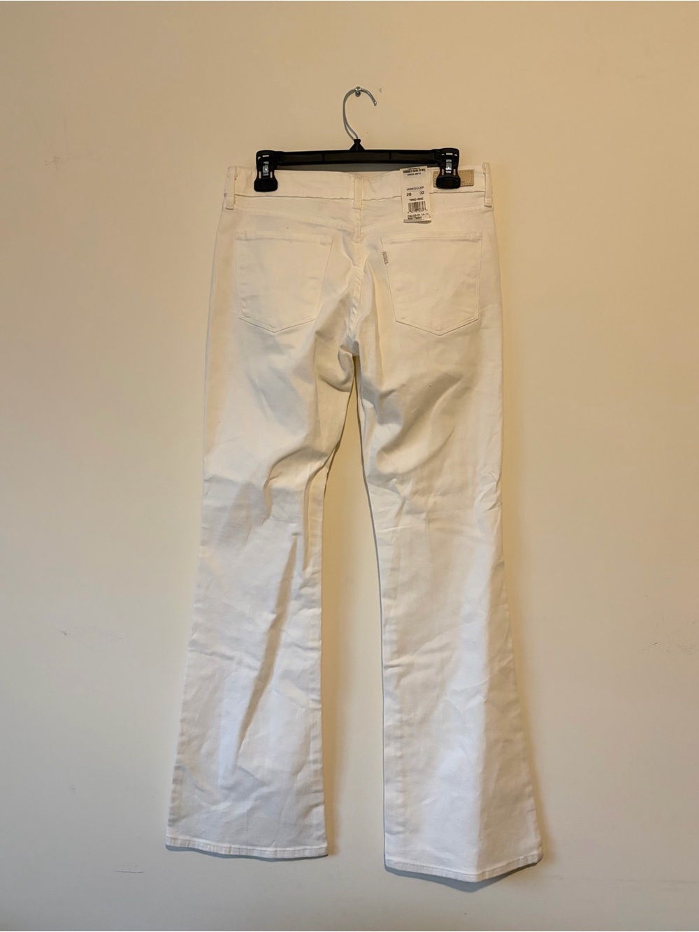 Levi’s Demi Curve Women’s White High-Rise Flare Jeans - Picture 6 of 6